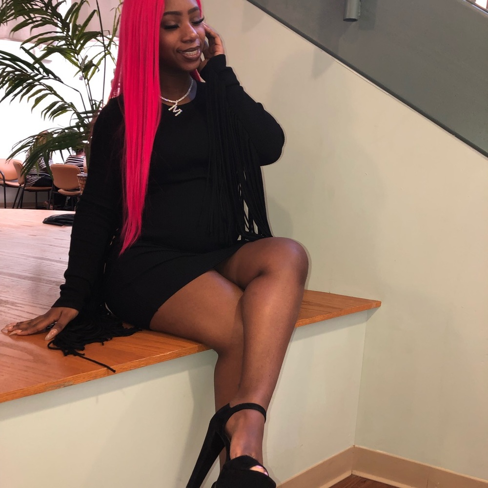 Black sweater dress! 💅🏾